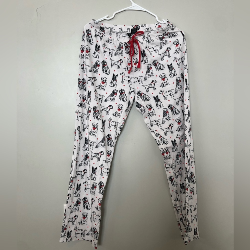 Pajama pants with cute dog and heart print.